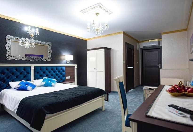 デラックスルーム, Campari