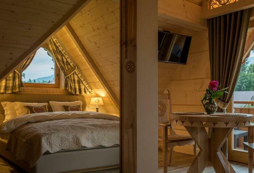 سوئیت جونیور با چشمانداز کوهستان, Aparthotel Bambi