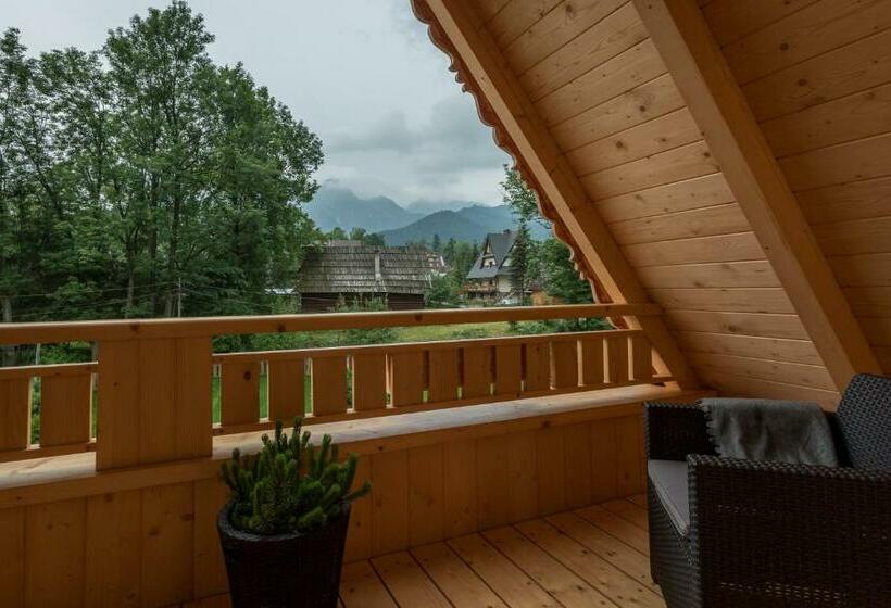 سوئیت جونیور با چشمانداز کوهستان, Aparthotel Bambi