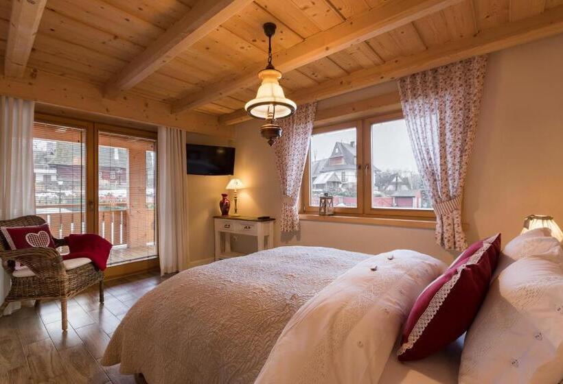 سوییت خانوادگی, Aparthotel Bambi