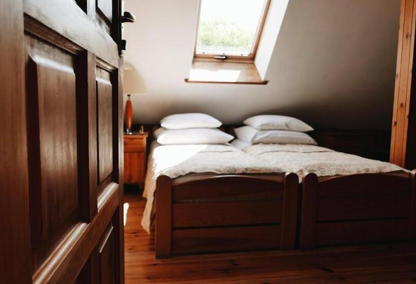 חדר סטנדרט לשלושה, Kamienica Sporting