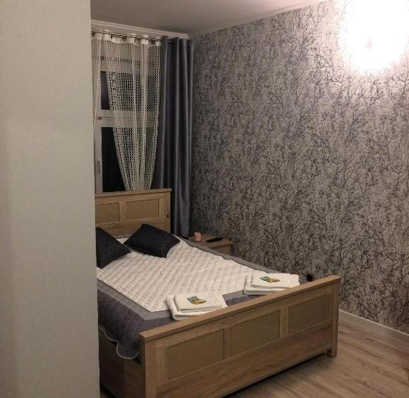 Апартаменты 1 Спальня, Laura