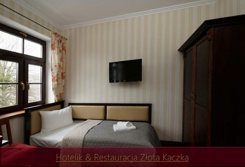 Номер Стандарт, Ik & Restauracja Złota Kaczka