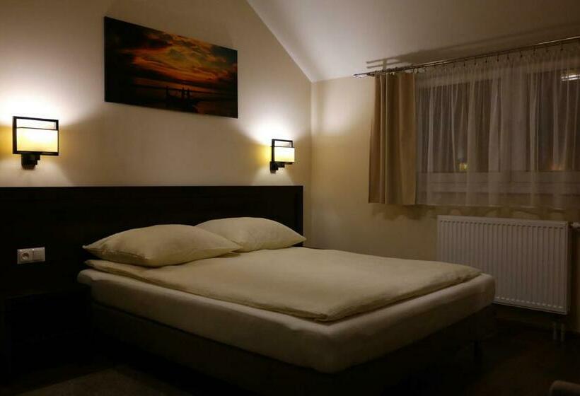 スタンダードルーム, Pod Chełmem