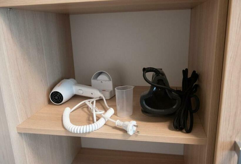 استودیوی لوکس, Metropolis Apartamenty Centrum