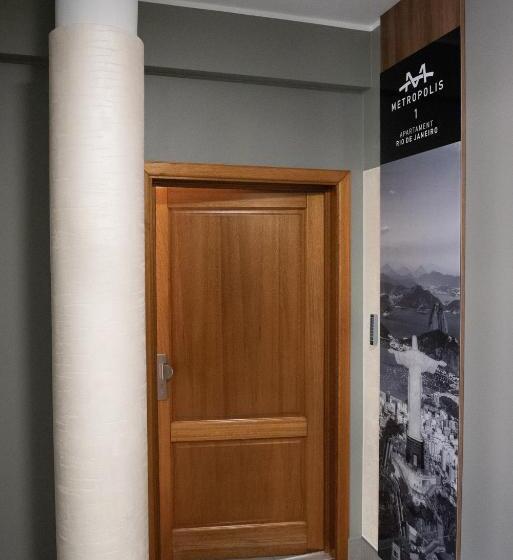 استودیوی لوکس, Metropolis Apartamenty Centrum