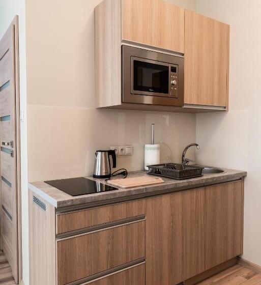 استودیوی لوکس, Metropolis Apartamenty Centrum