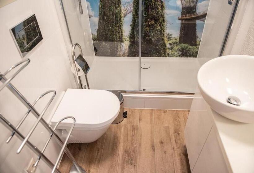 استودیوی سوپریور, Metropolis Apartamenty Centrum