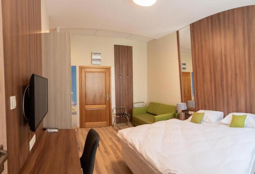 استودیوی سوپریور, Metropolis Apartamenty Centrum