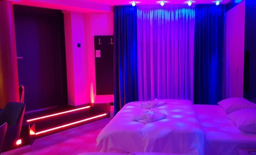 Президентский Люкс, Metropolis Apartamenty Centrum