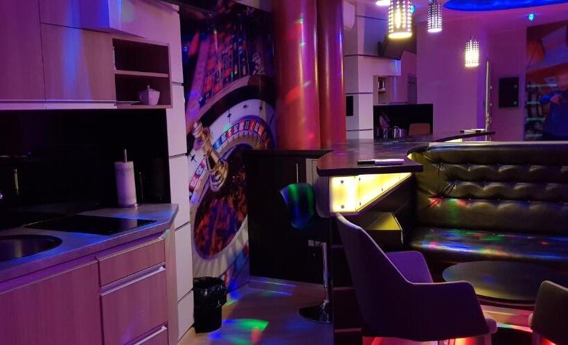 سوییت اجرایی, Metropolis Apartamenty Centrum