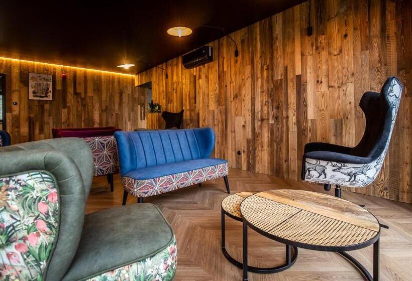 חדר סטנדרט עם מיטת קינג, Otton Charzykowy Bed&restaurant