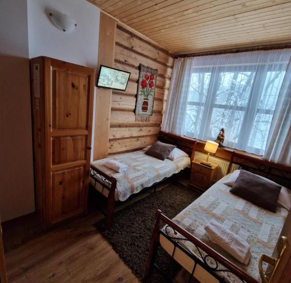 Quarto Economy, Koci Zamek