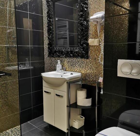 غرفة ديلوكس مزودة بشرفة, Rezydencja Pod Pieprzówkami