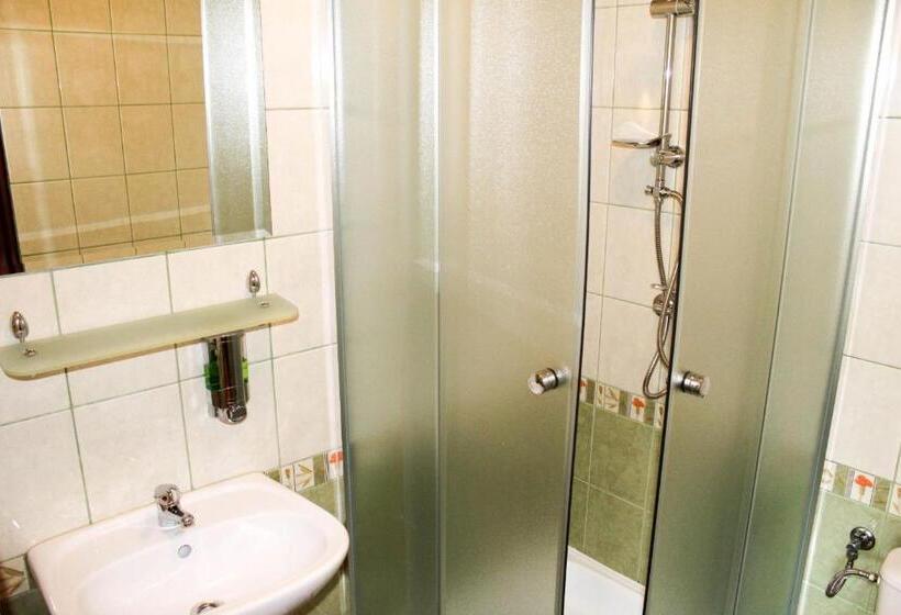 غرفة قياسية, Willa Malibu