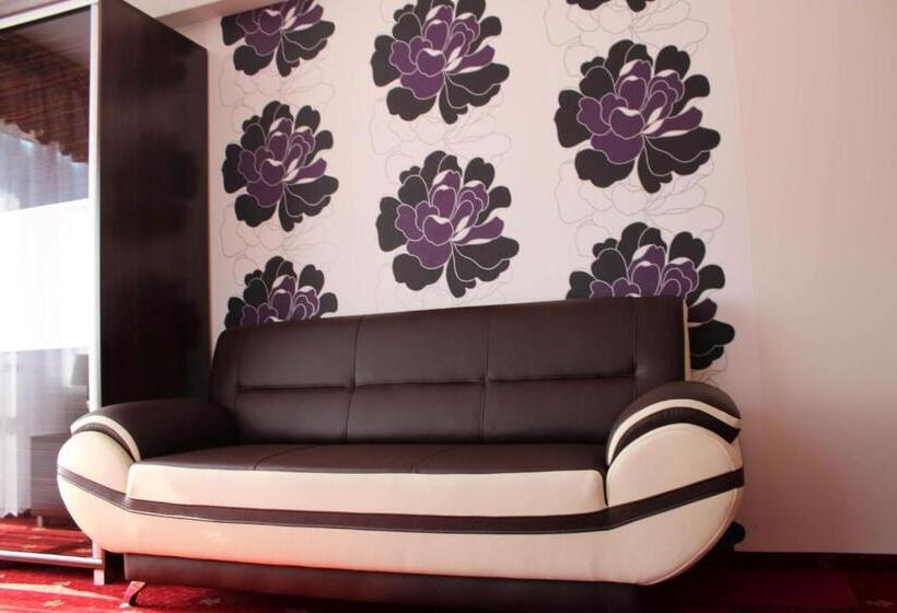 غرفة قياسية مزوَّدة بشُرفة, Willa Malibu