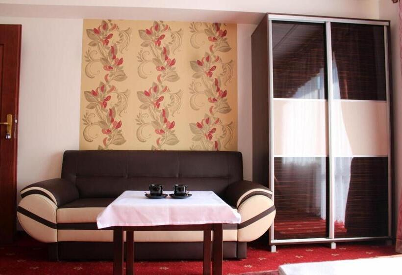 غرفة قياسية مزوَّدة بشُرفة, Willa Malibu