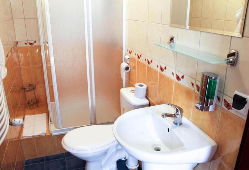 غرفة قياسية, Willa Malibu