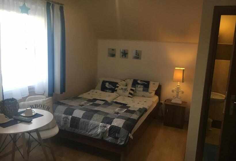 בקתה סטנדרטית, Pensjonat Amor