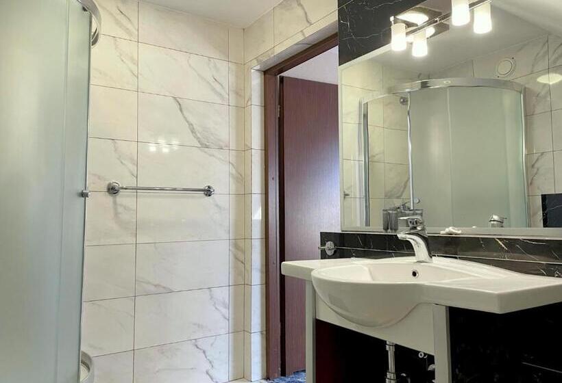 آپارتمان سوپریور 1 خوابه, Arena Slonca