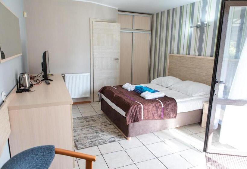 اتاق استاندارد با تراس, Arena Slonca