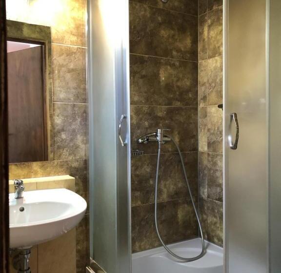 اتاق استاندارد سه تخته با بالکن, Arena Slonca