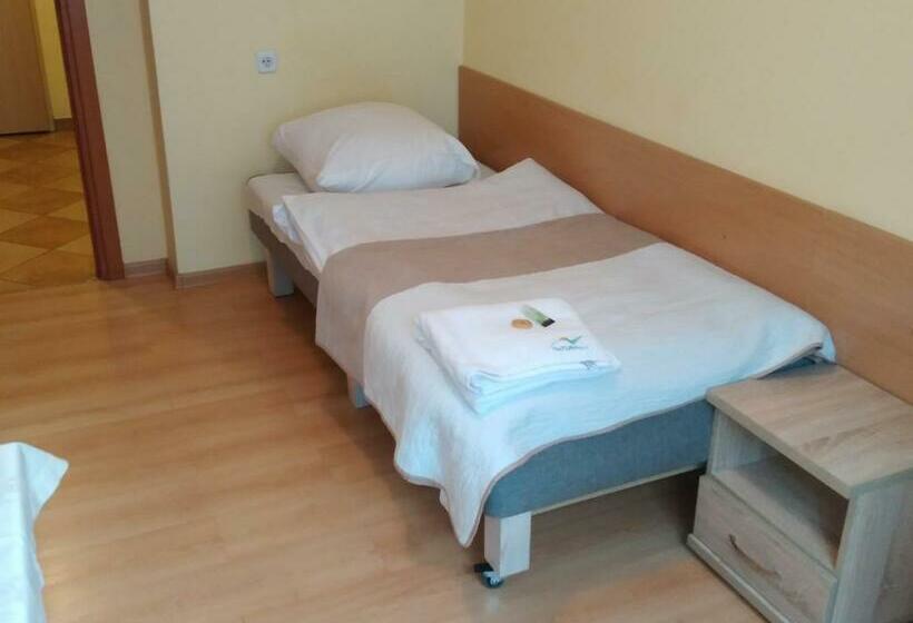 バスルーム共有のシングルスタンダード, Cks Kraków