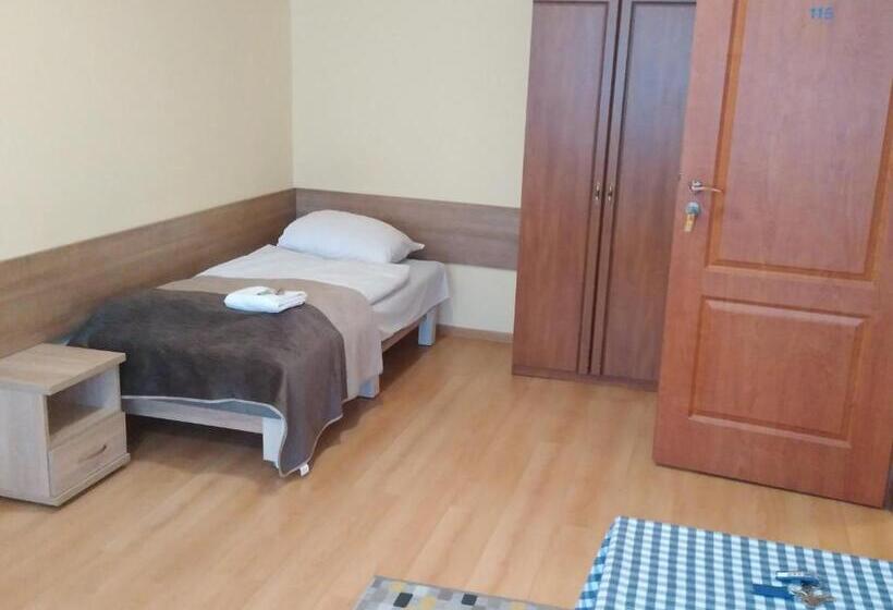 バス共有のスタンダードルーム, Cks Kraków