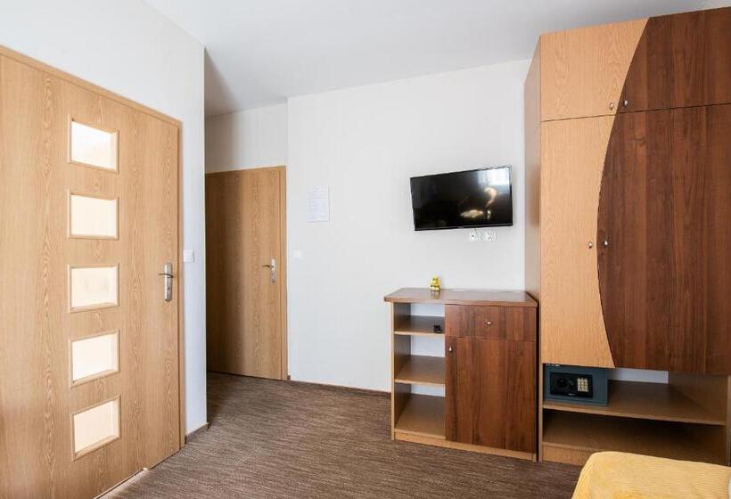 غرفة قياسية فردية, Rewita Mielno