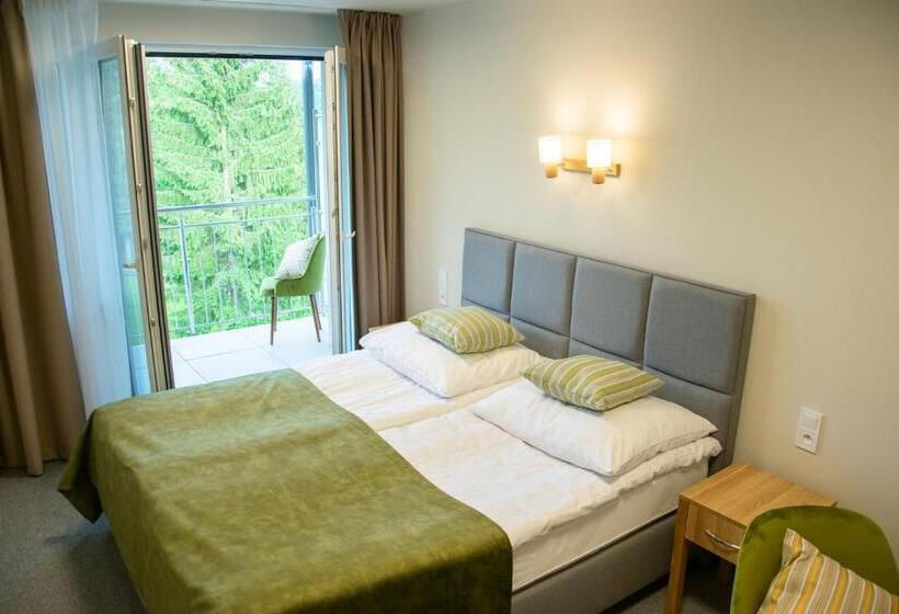 キングサイズベッドのスタンダードルーム, Rewita Solina