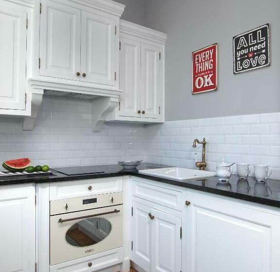 חדר סטודיו סטנדרד, Warsaw Concept