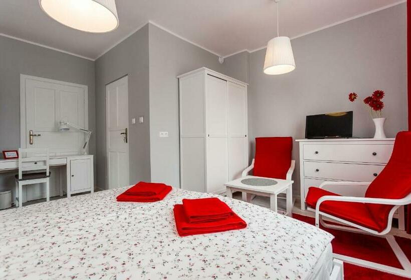 اتاق استاندارد, Grey House