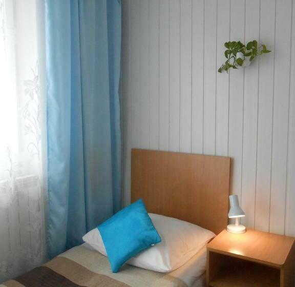 اتاق سوپریور یک تخته, Leon