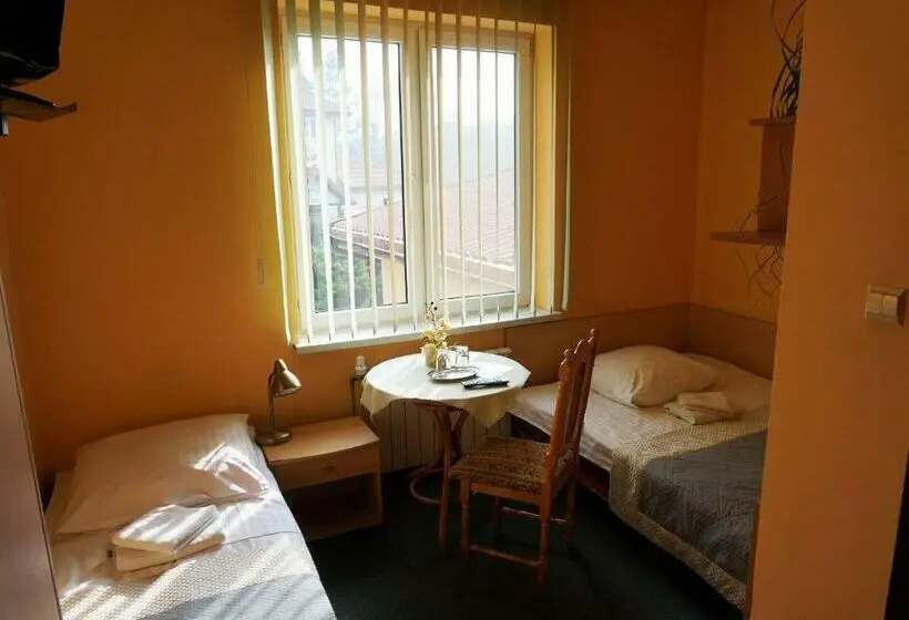 スタンダードルーム, Pod Szczęśliwą Gwiazdą