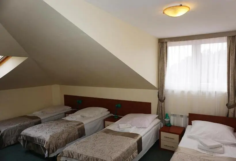 スタンダード４人部屋, Pod Szczęśliwą Gwiazdą