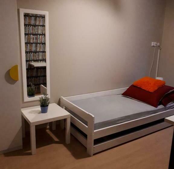 اتاق استاندارد یک تخته با بالکن, Stacja Centrum