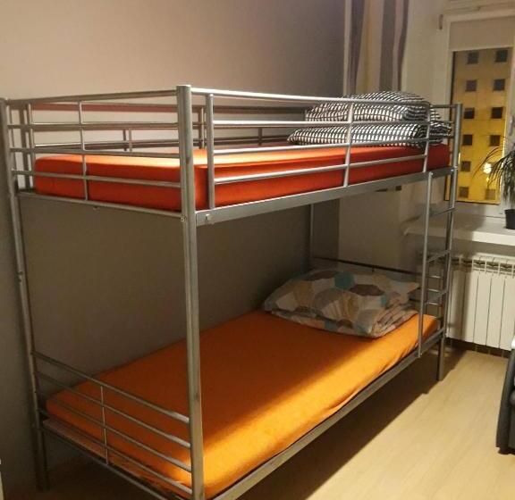 اتاق استاندارد با تختهای تاشو, Stacja Centrum