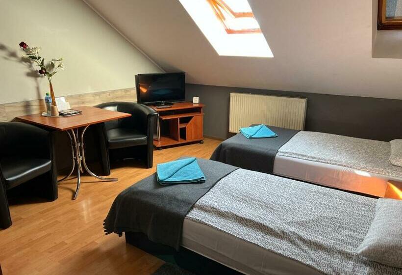 اتاق استاندارد, Zajazd Grodzki