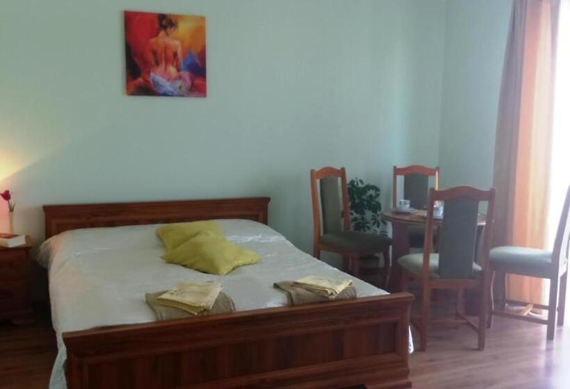 اتاق استاندارد چهار تخته, Bakster