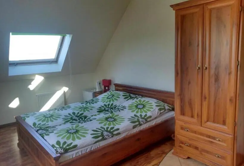 Triple Room Sea View, Bakster