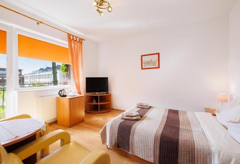 חדר משפחתי, Dom Gościnny Relax