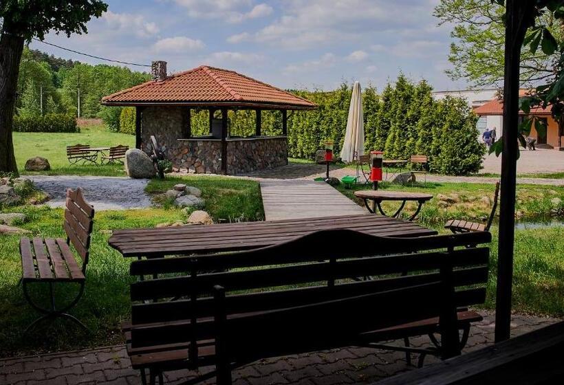 غرفة قياسية ثلاثية, Rancho