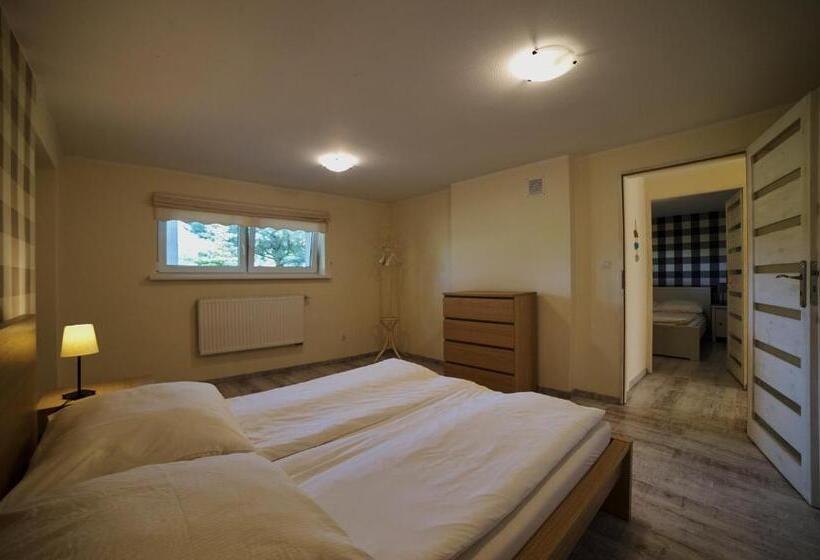 إستوديو قياسى مطلّ علي الحديقة, Rancho