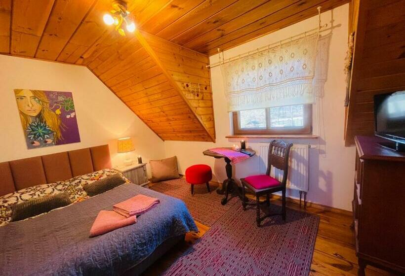 اتاق عادی, Siedlisko Zatoka