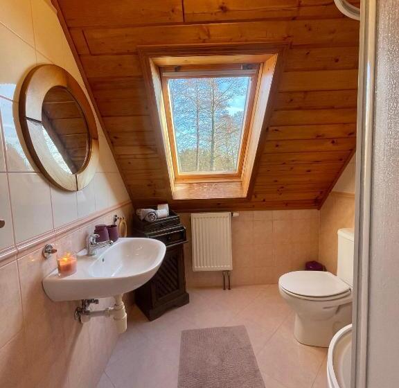 اتاق لوکس, Siedlisko Zatoka