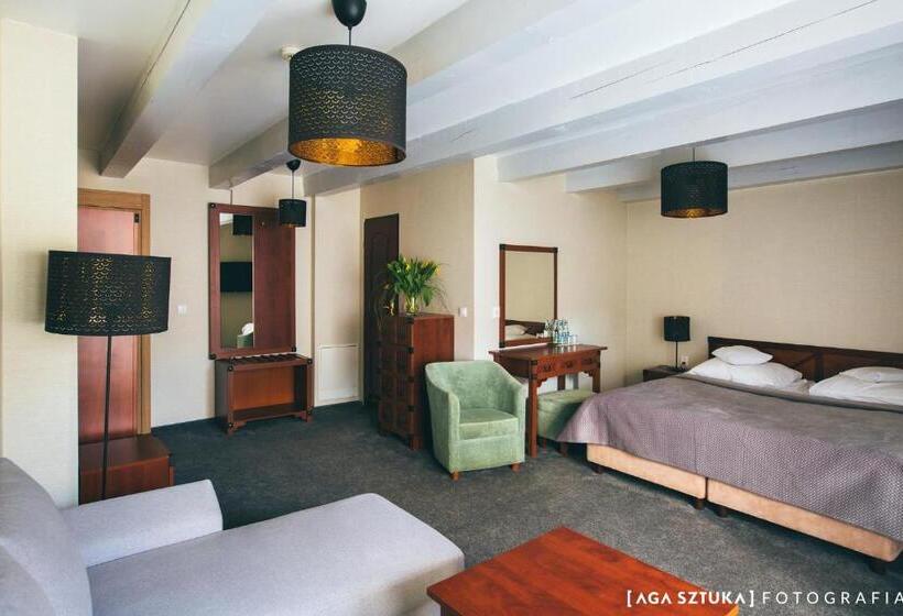 اتاق استاندارد, Skalny