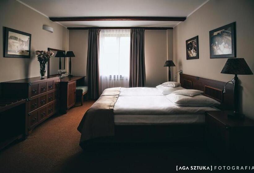 اتاق استاندارد, Skalny