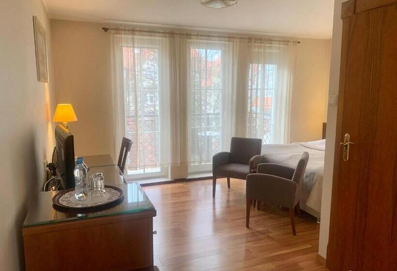 スタンダードルーム, Willa Marea