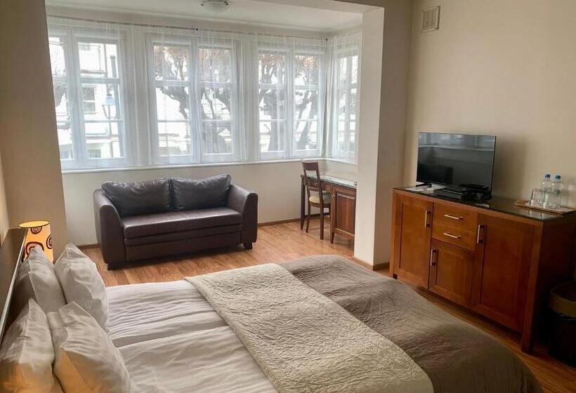 スタンダードルーム, Willa Marea