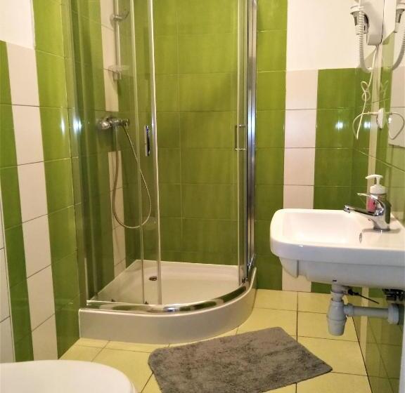 اتاق استاندارد, Hostel Omega